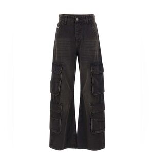 Wide Leg Cargo Jeans in Black